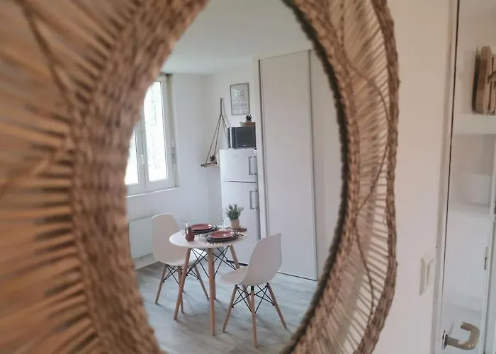 Le Bohemien *studio 30m²*wifi*parking Prive*calme Apartment